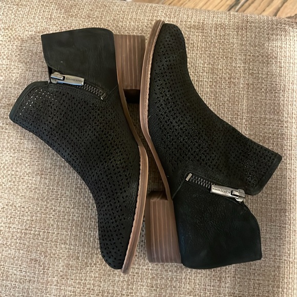 Vince Camuto ankle boots sz 6 - Picture 4 of 8